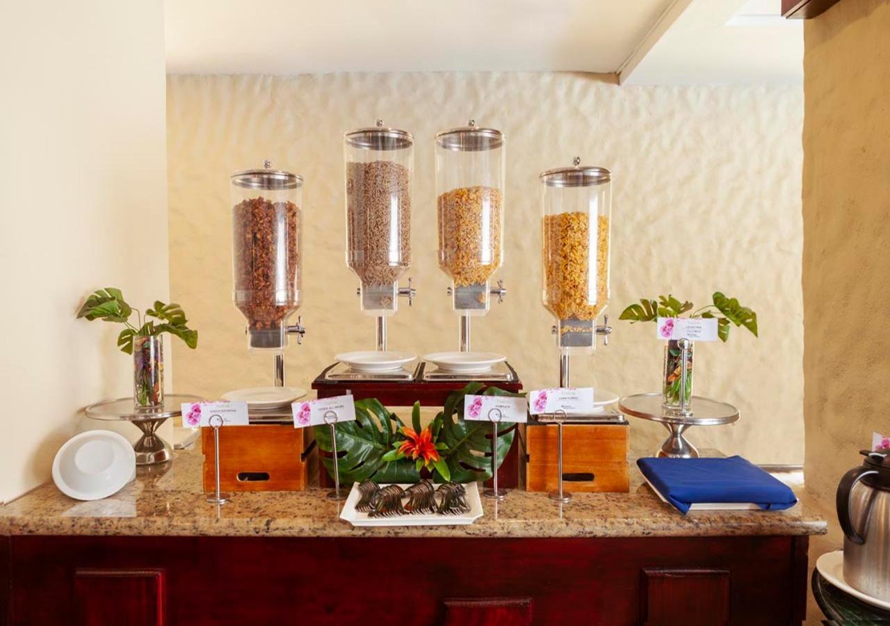Wyndham San Jose Herradura Luaran gambar A cereal bar
