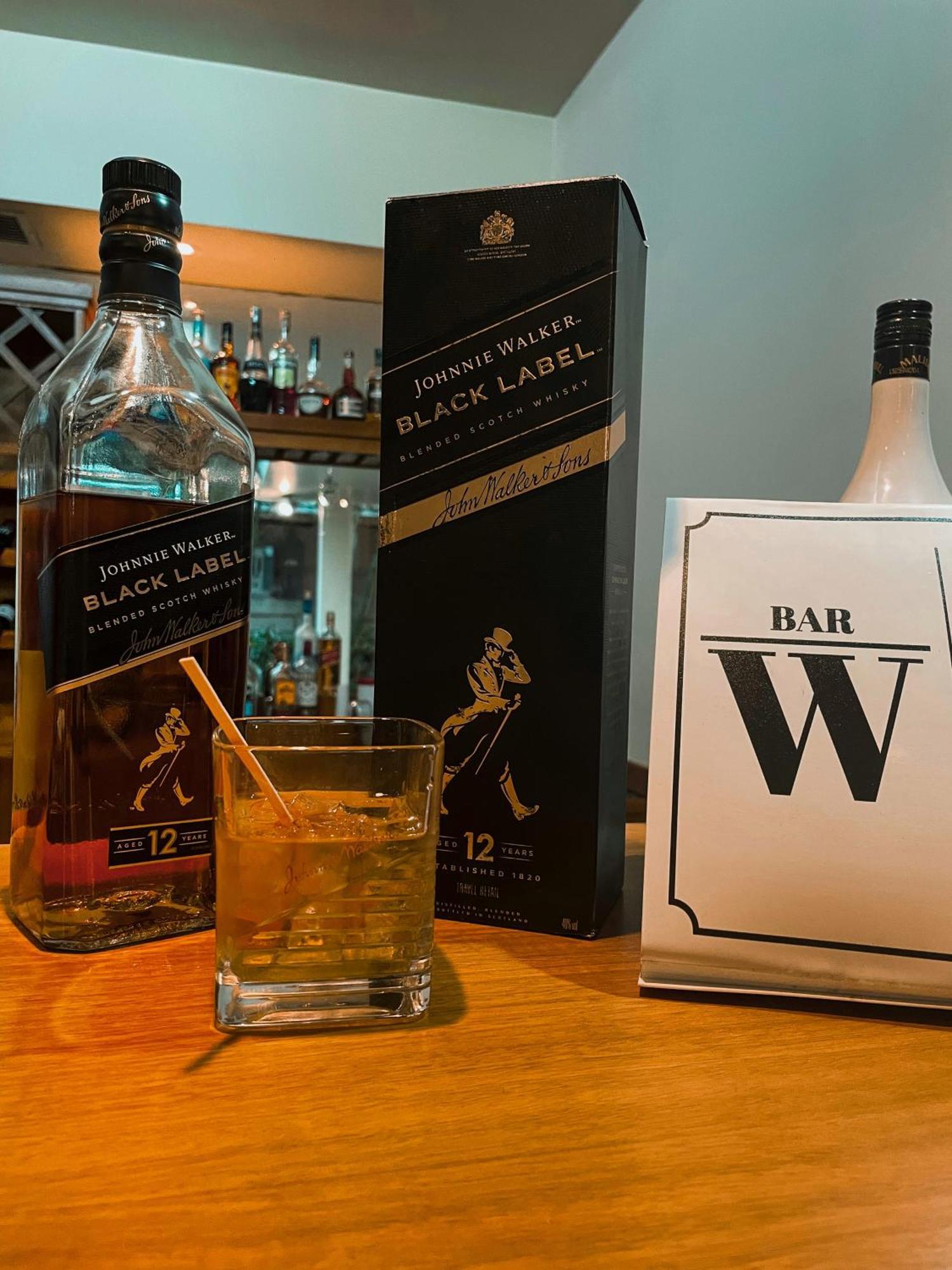 Wyndham San Jose Herradura Luaran gambar John Walker Black Label