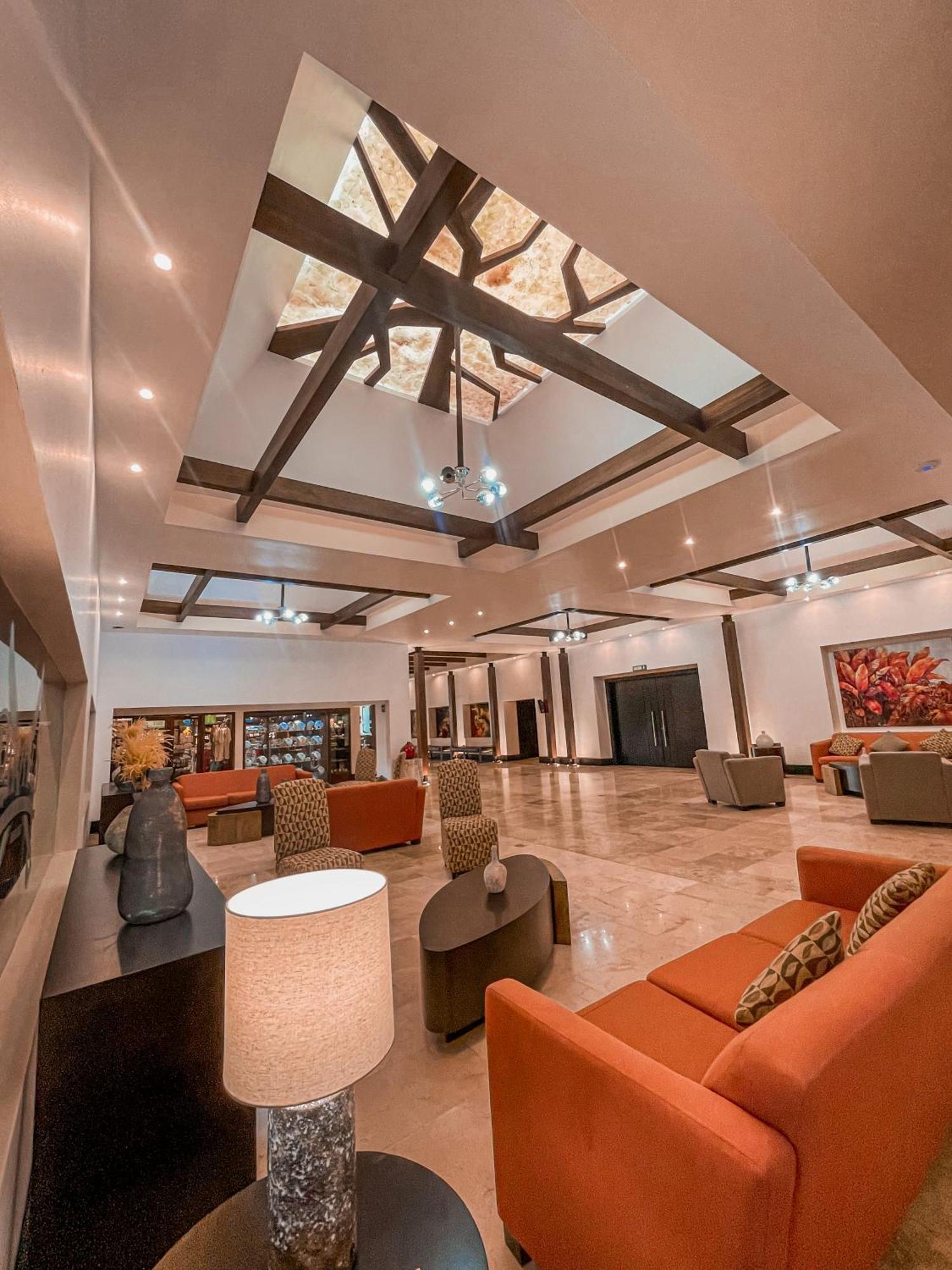 Wyndham San Jose Herradura Luaran gambar Lobby