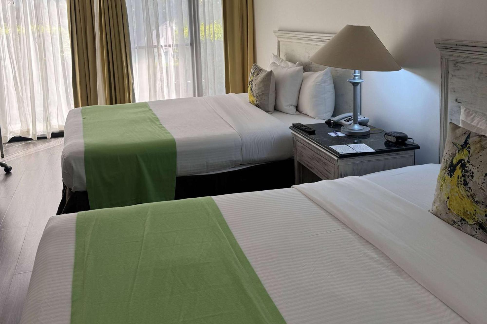Wyndham San Jose Herradura Luaran gambar A room at the hotel